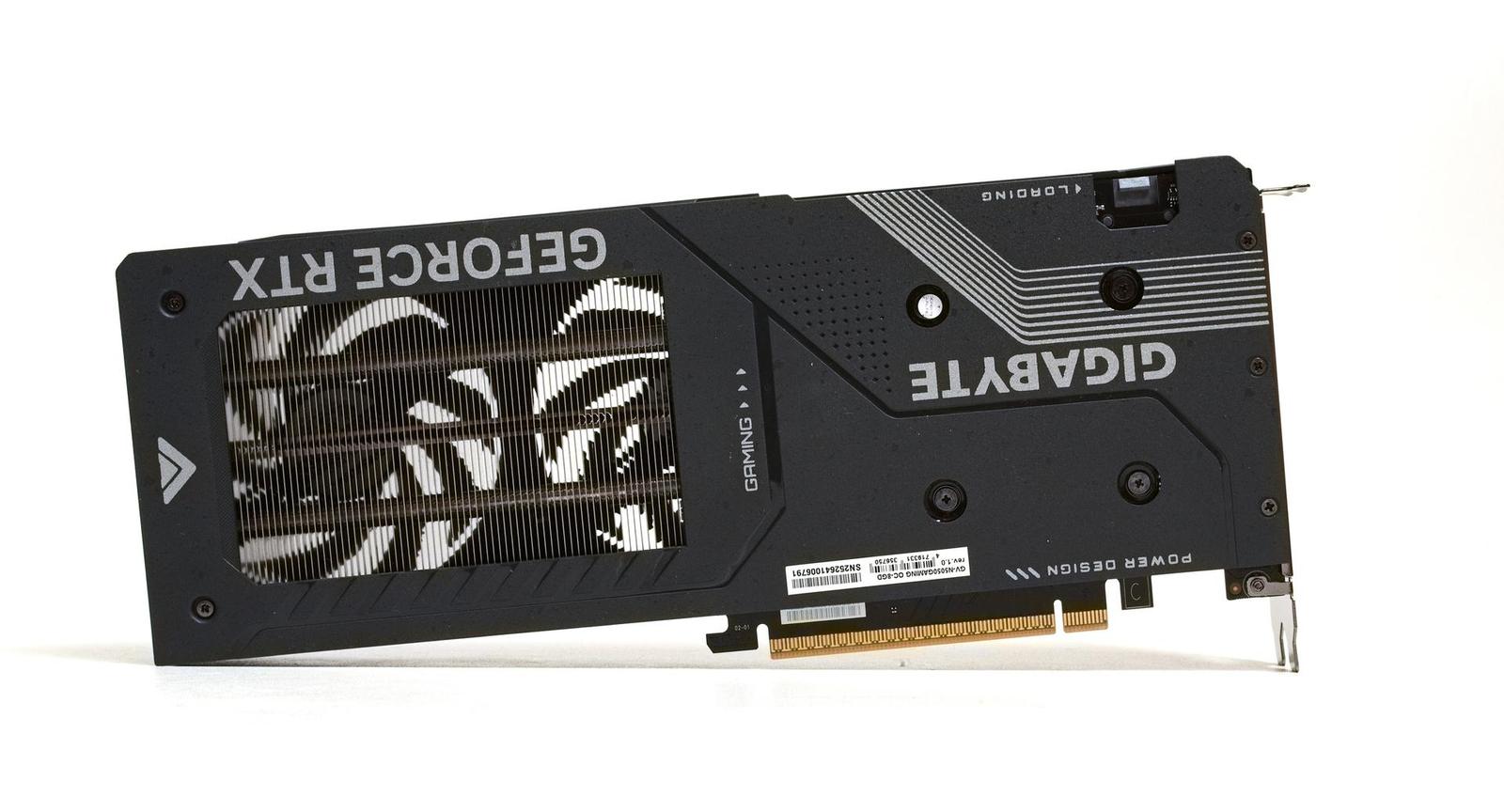 Je lepší než RTX 3060 12 GB? Test Gigabyte RTX 5050 Gaming OC 8G