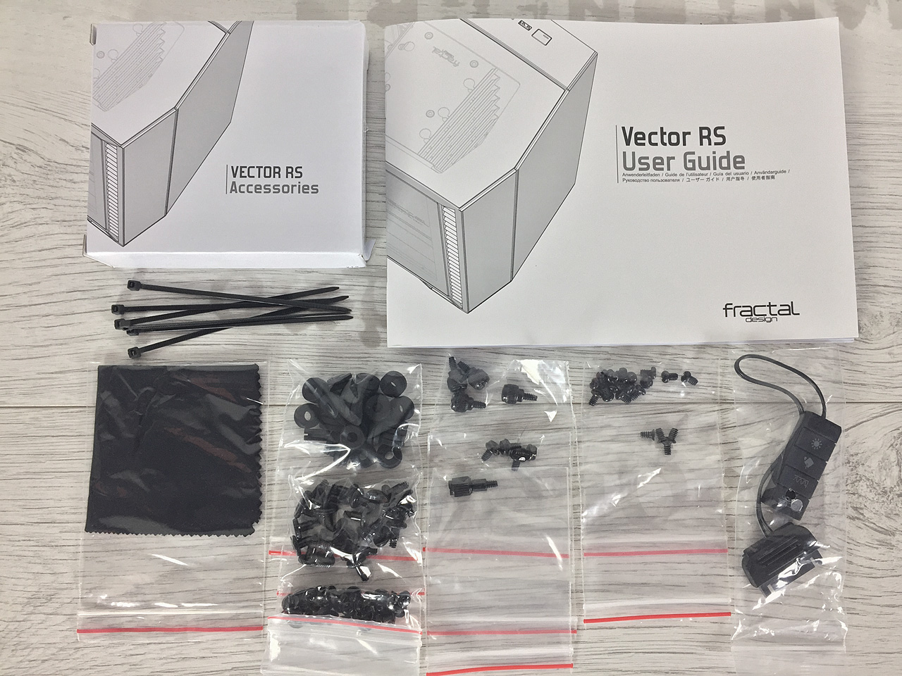 Fractal Design Vector RS: Tohle tu ještě nebylo