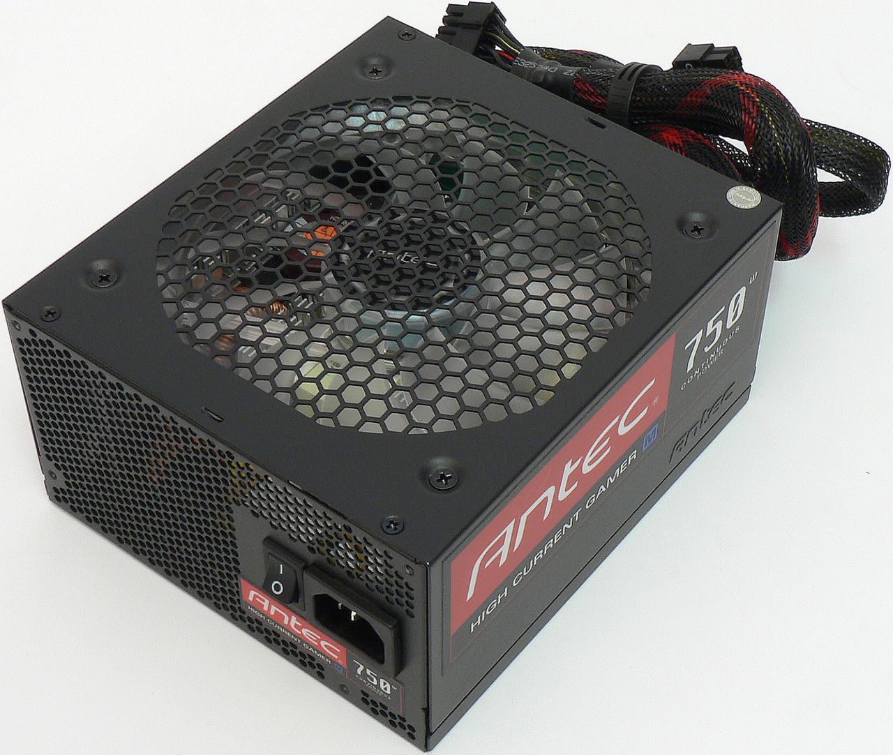 Recenze zdroje Antec High Current Gamer M 750 W 