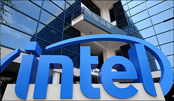 Intel znovu překonal odhady. Tržby dosáhly rekordních 13,03 miliardy dolarů