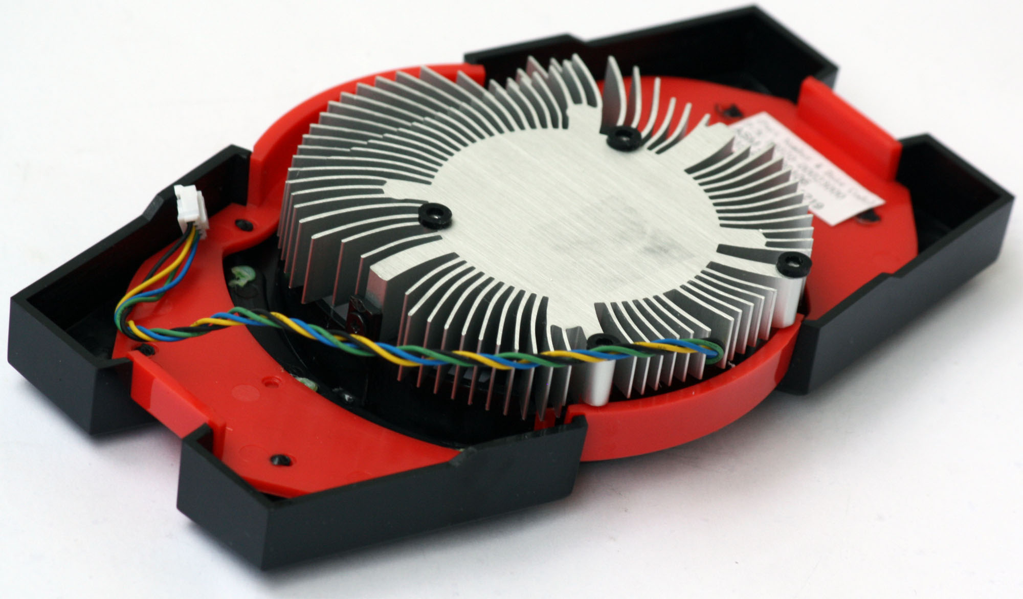 Asus Radeon HD 7750 — úžasně tichý a úsporný