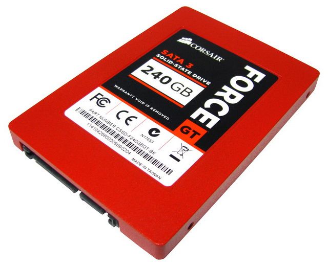 Crucial M4 128 GB prohání i 240GB SSD s řadičem SandForce