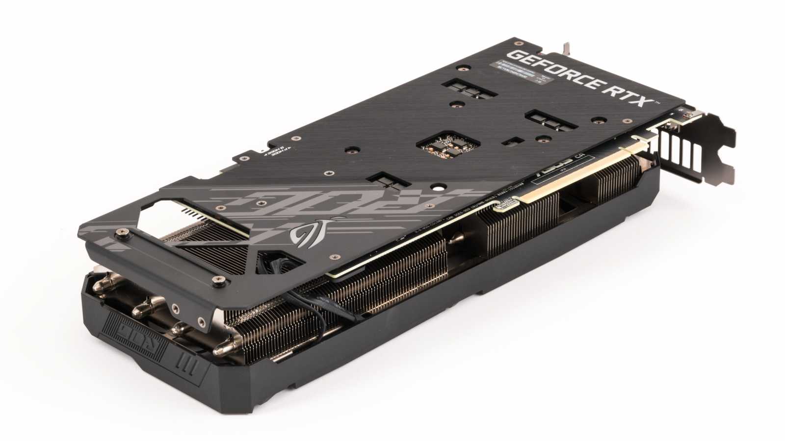 Asus ROG Strix GeForce RTX 3050 OC Edition 8GB: extrémní výbava, extrémní cena