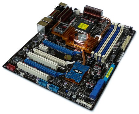 Asus Striker II Extreme s chipsetem nForce 790i Ultra SLI