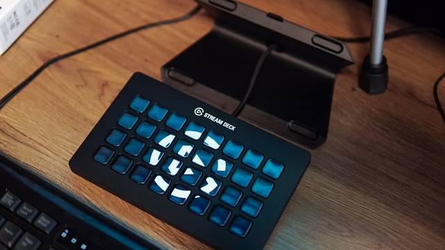 Elgato Stream Deck XL – všechno jediným tlačítkem