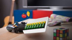 VARTA Multi Charger se postará až o osm tužkových akumulátorů najednou