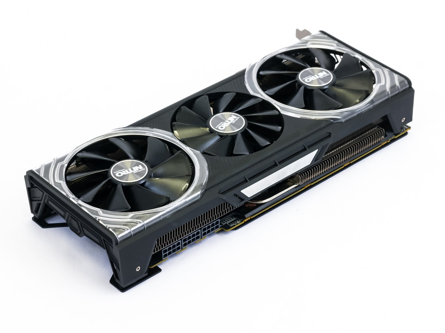 Test Sapphire Nitro+ Radeon RX Vega 64 Limited Edition