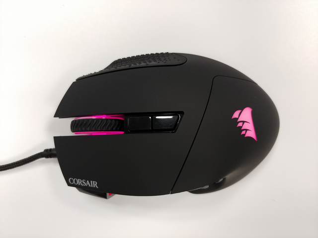 Corsair Scimitar RGB Elite: myší klaviatura pod palcem pro RPG!