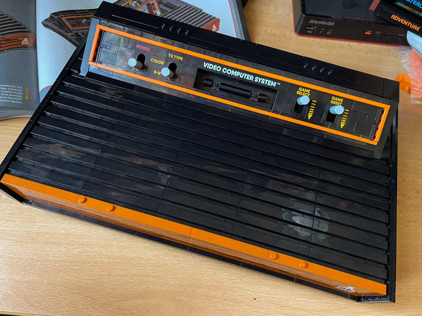 Už jste si dnes postavili své Atari? LEGO Atari VCS k 50. výročí založení firmy!