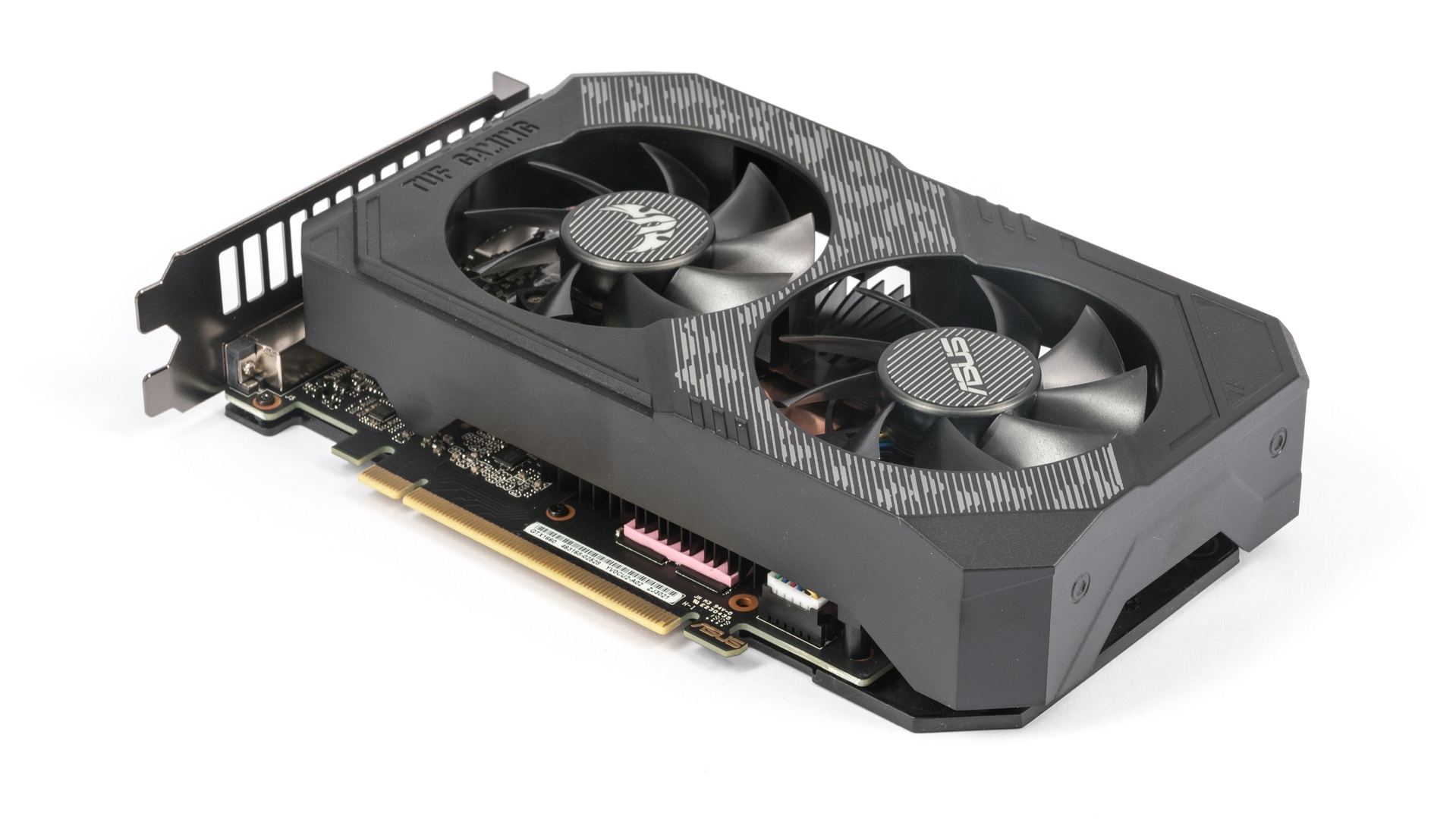 Asus TUF GeForce GTX 1660 OC v testu: až příliš malá karta