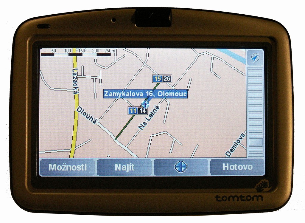 TomTom GO 510 vs. Mio C710