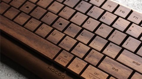 Extravagance výrobců nezná mezí – chcete mechanickou klávesnici kompletně celou ze dřeva?