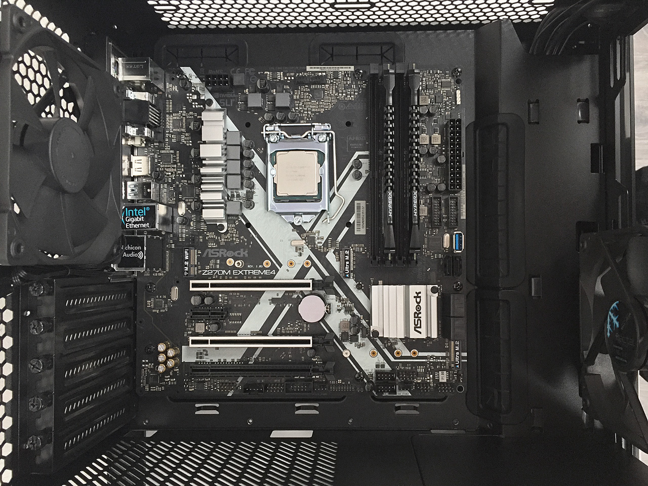 Fractal Design Meshify C Mini Dark TG – mATX skříň