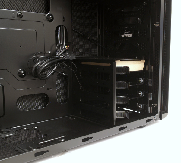 Corsair Carbide 330R – tichý společník za dobrou cenu