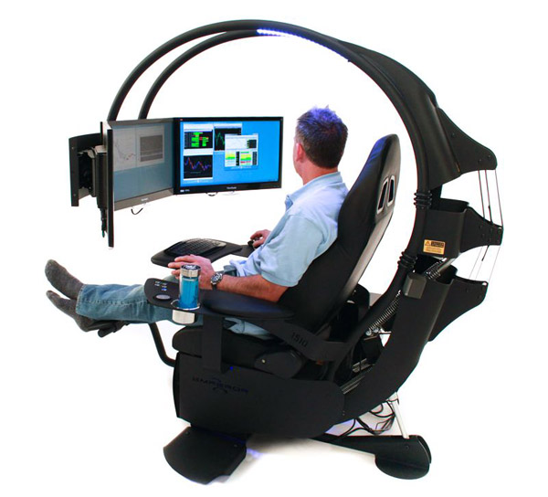 Emperor Chair 1510 – moderní high-tech PC pracoviště