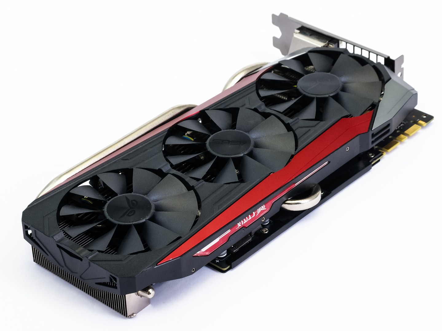 Asus Strix GeForce GTX 980 Ti a Strix R9 390 s DCU III v testu