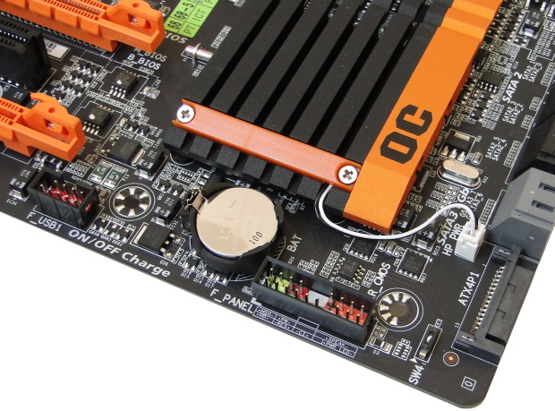 Gigabyte GA-X58A-OC – oranžový ďábel jen pro taktování