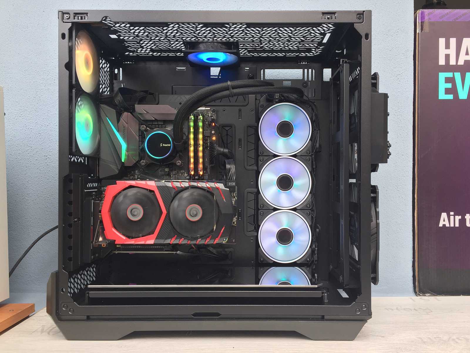 Test skříně Cooler Master HAF 700 EVO – extrém v mnoha aspektech