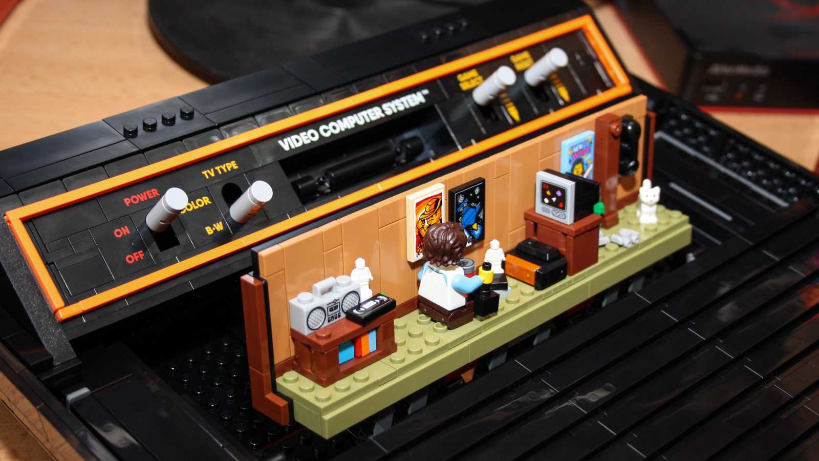 Už jste si dnes postavili své Atari? LEGO Atari VCS k 50. výročí založení firmy!