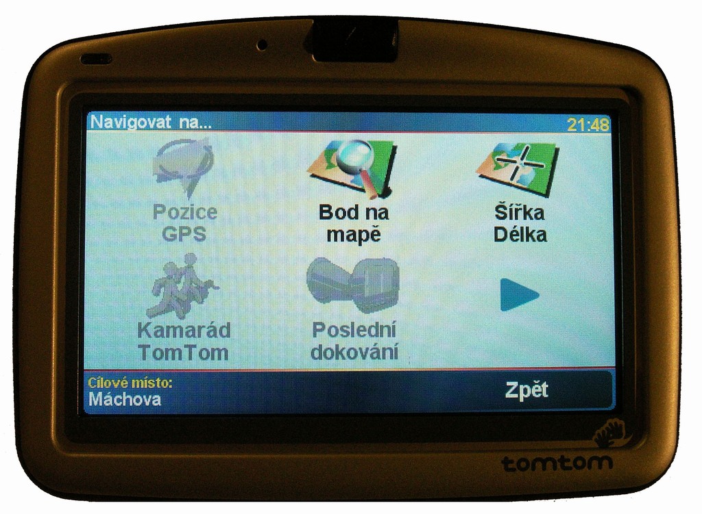 TomTom GO 510 vs. Mio C710