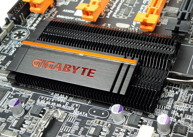 Dokonalá Gigabyte Z77X-UP7 – dáváme nejvyšší ocenění