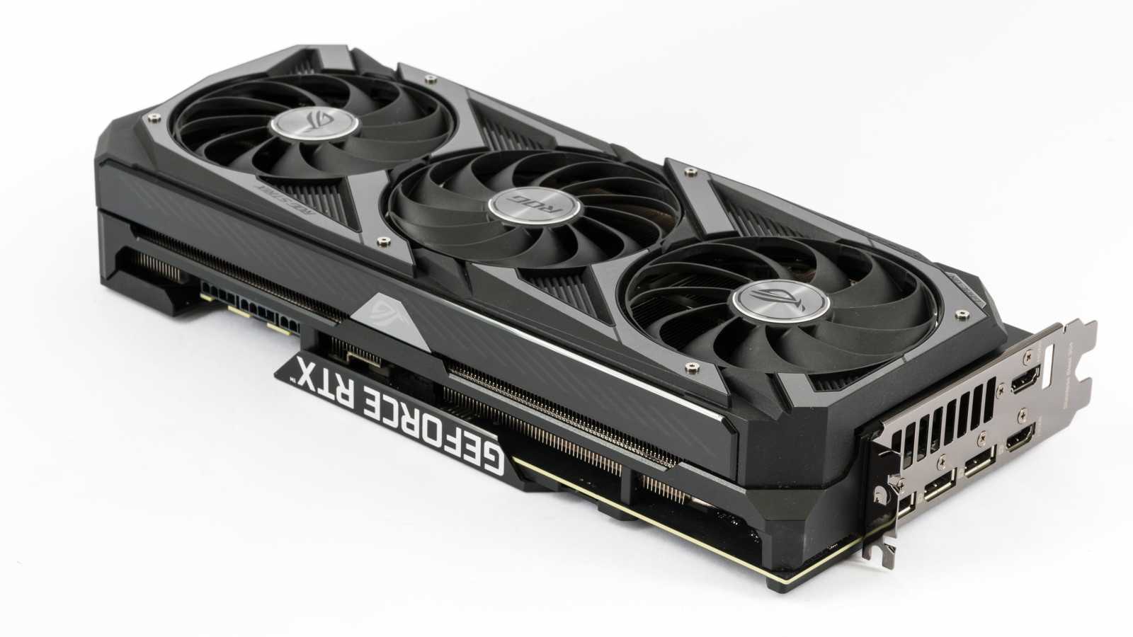 Asus ROG Strix GeForce RTX 3080 O10G v testu