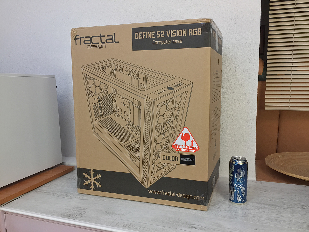 Fractal Design Define S2 Vision: první skříň švédů s RGB LED