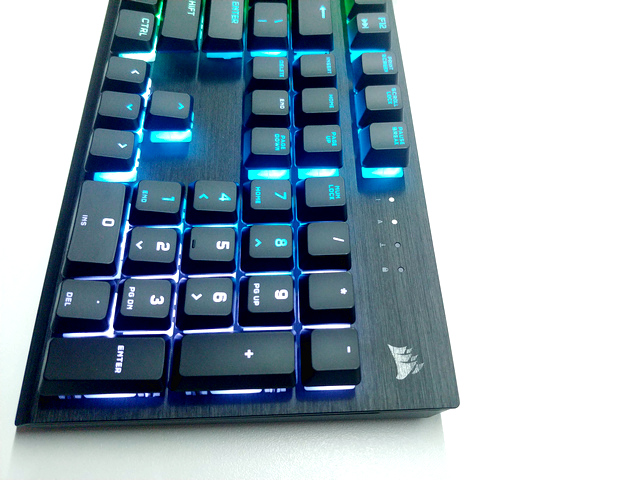 Corsair K60 RGB PRO a úplně nové spínače Cherry Viola