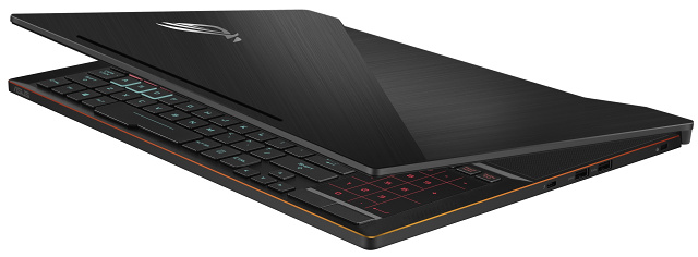 ASUS ROG Zephyrus GX701: herní stroj s fantastickým LCD