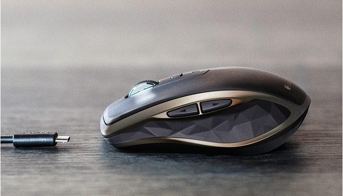 Logitech MX Anywhere 2 Wireless Mobile Mouse: Myš, která si poradí i s průhledným povrchem