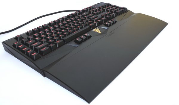 Gamdias Hermes: herní klávesnice s Cherry MX Blue?