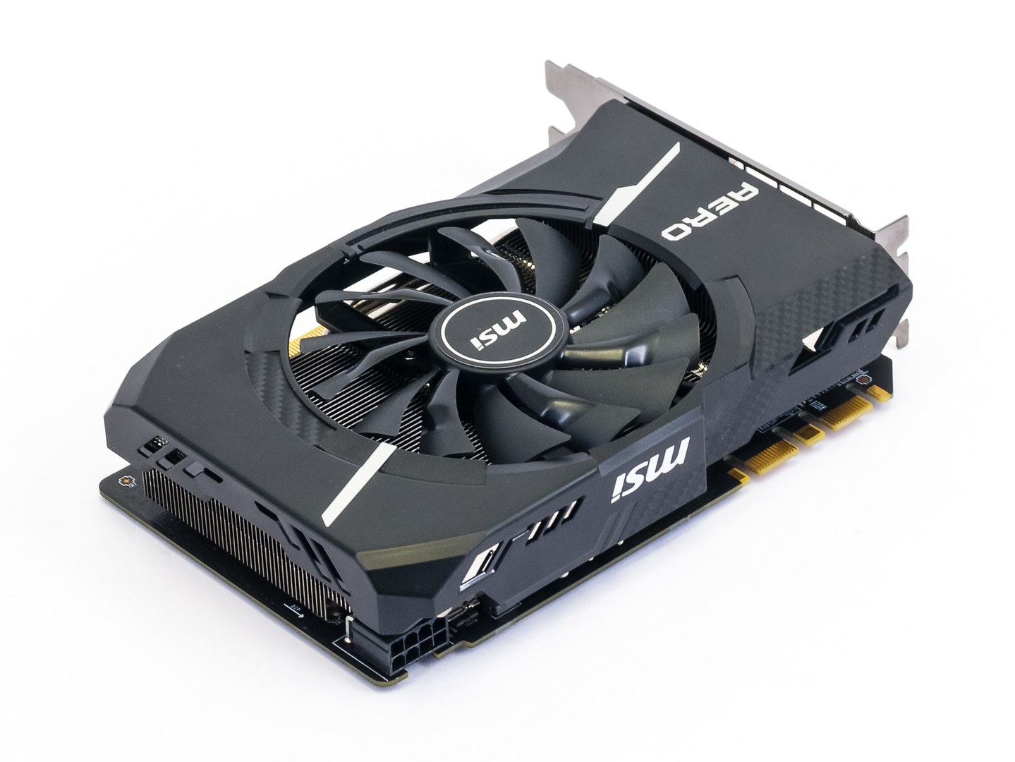 MSI GF GTX 1070 Aero ITX OC: velká karta v malém balení