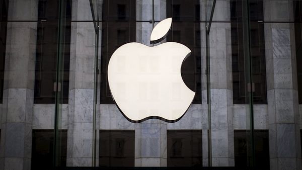 Apple má na krku další obvinění, uživatele prý připravil o miliony