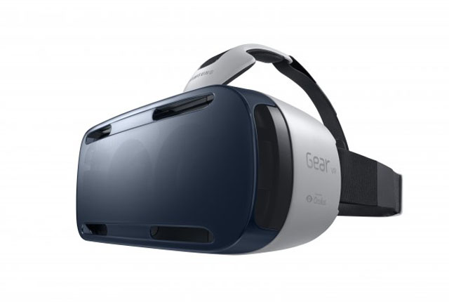MWC 2015: Samsung uvede na trh svůj nový VR headset Gear VR pro smartphony Galaxy S6 a S6 Edge