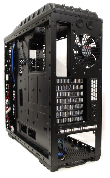 Eurocase ML 9805 TwinCooling – pekelný skelet