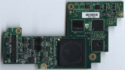 Modul s grafickou kartou NVIDIA GeForce4 Go440 do notebooku DELL Inspiron 8200 (zdroj: anadtech.com).