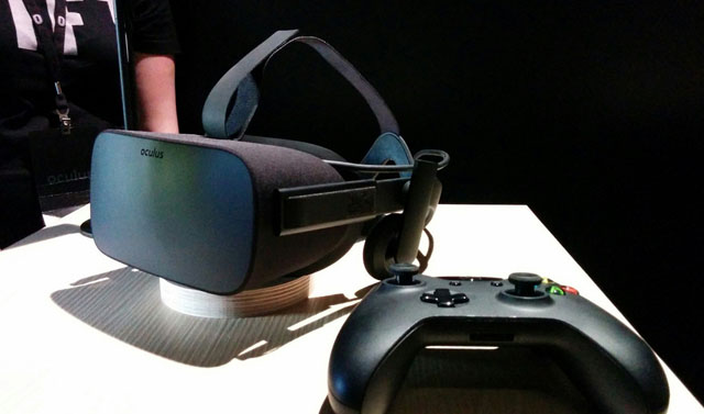 Oculus Rift už přistál na pultech britských obchodů 