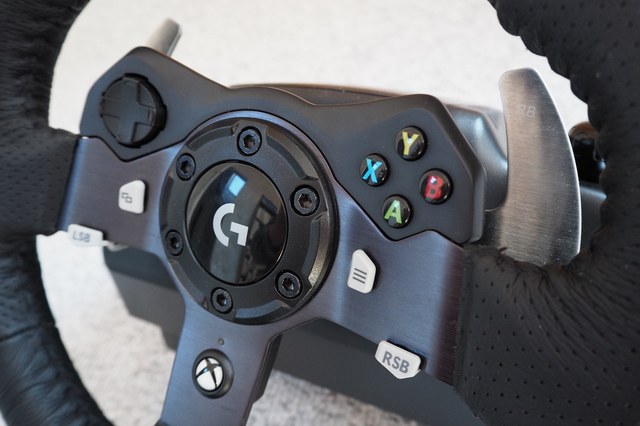 Volant Logitech G920 Driving Force v testu: hravější a dětinštější