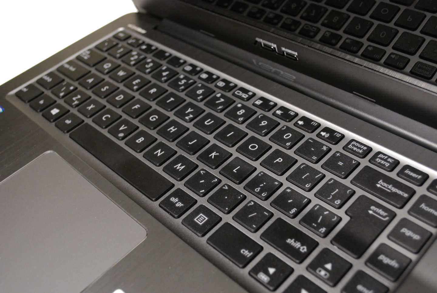 ASUS EeeBook E403SA-WX0004T – klávesnice