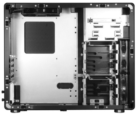 Lian Li V600F: celohliníková skříň „pro malé sestavy“