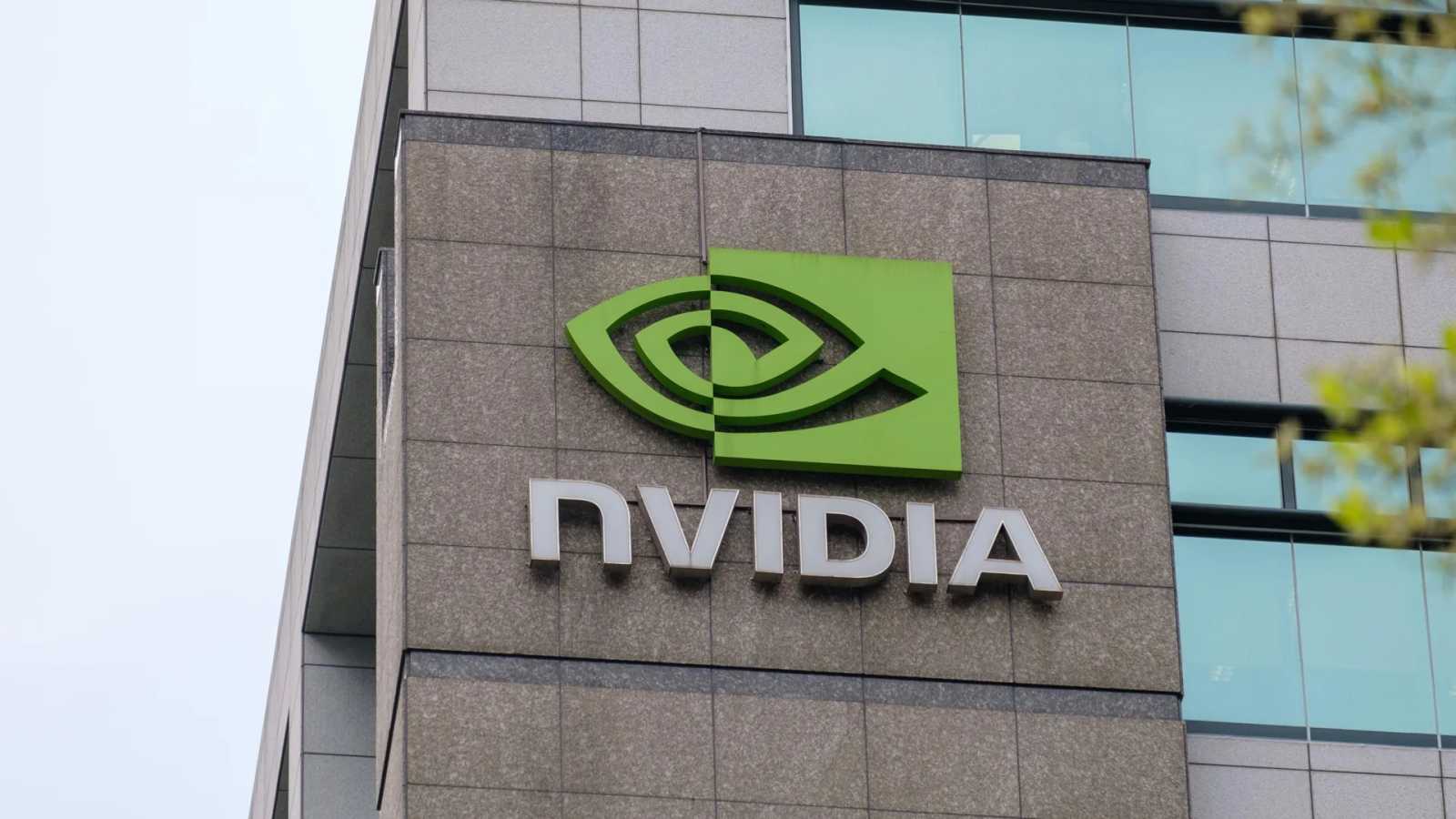 Unikl výkon nových mobilních grafik Nvidia RTX 2050 a GeForce MX570/550