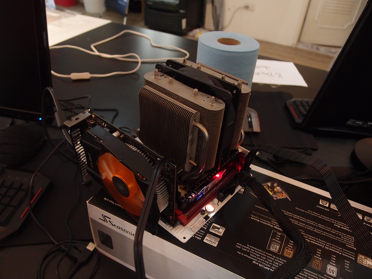 Overclocking s HWBot: ROG OC s HWBot world tour