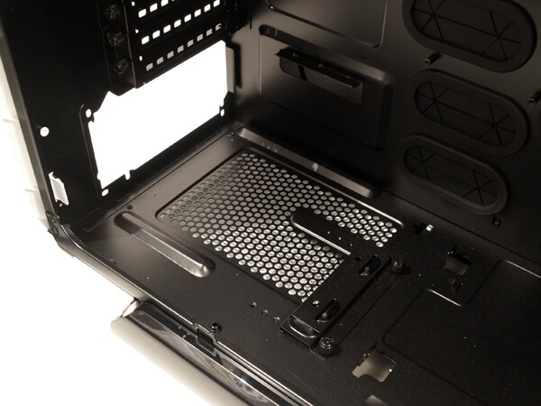 Corsair Graphite 600T – stoprocentní nadstandard