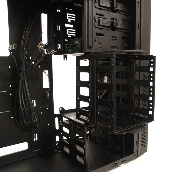 CoolerMaster Silencio 550 – nejlepší case za cenu okolo 1800 Kč