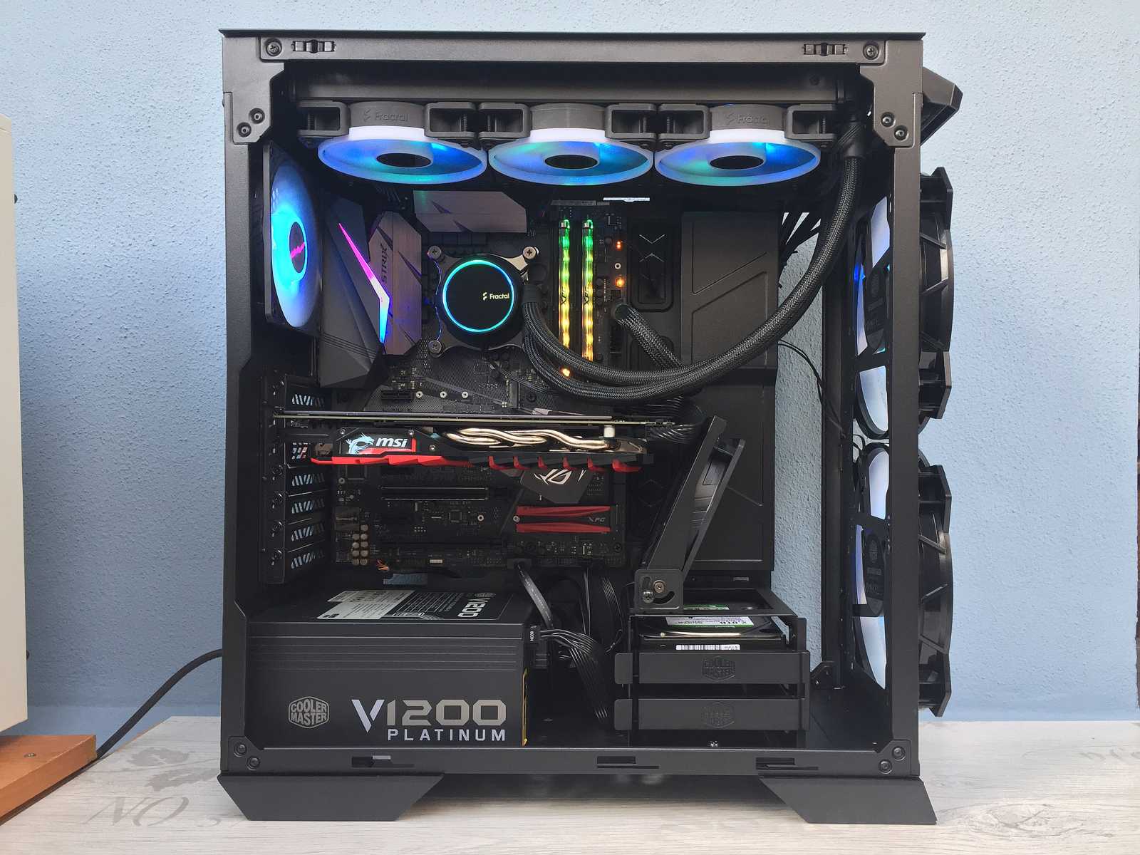 Test skříně Cooler Master HAF 500