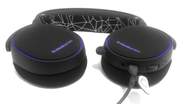 SteelSeries Arctis 5: moderní a elegantní headset