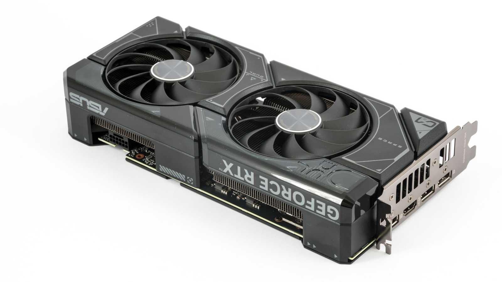 Test Asus Dual GeForce RTX 4070 Super 12GB: I levný model může být skvělý!