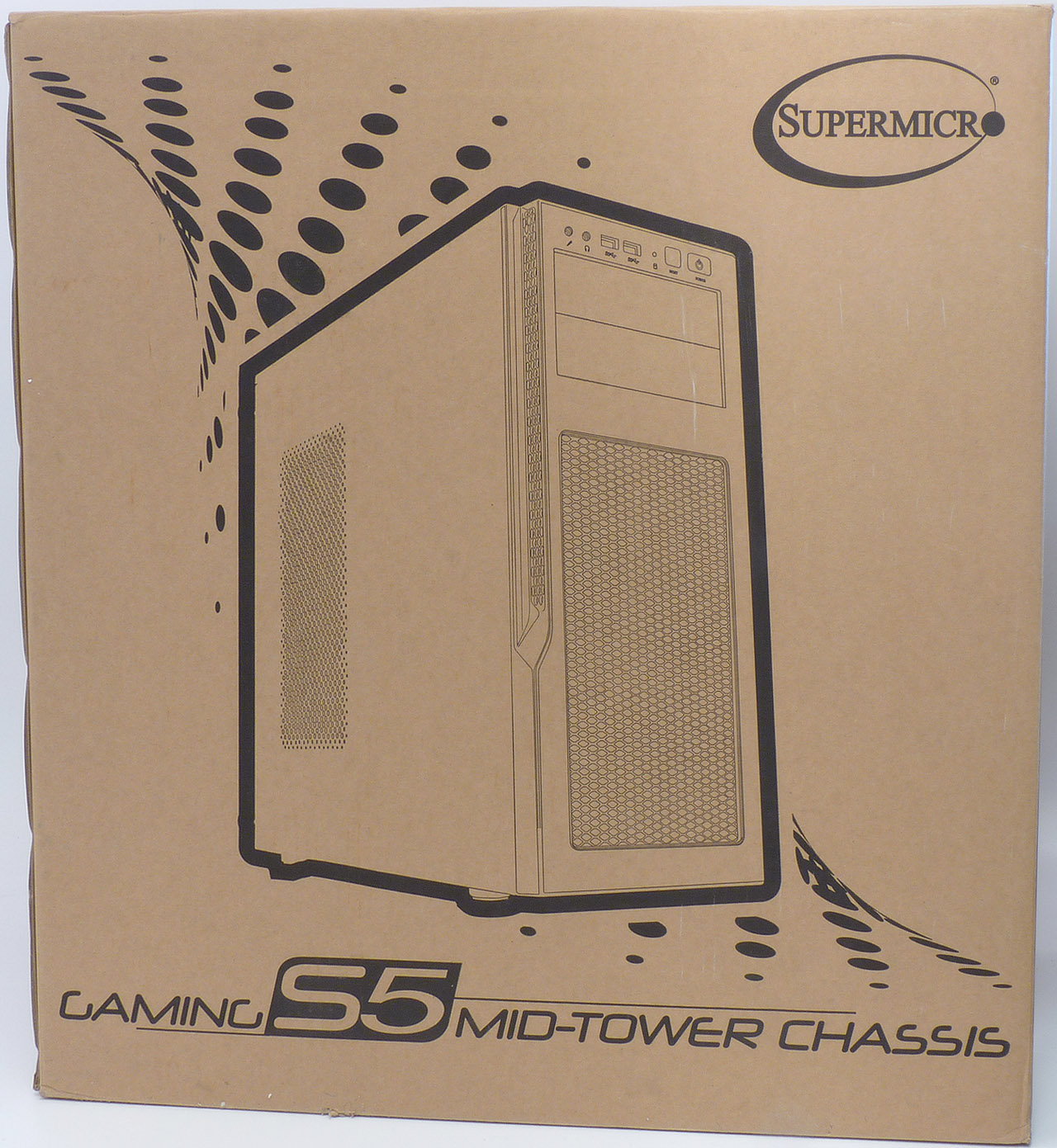 Supermicro SuperChassis GS50-000R – „herní“ skříň 