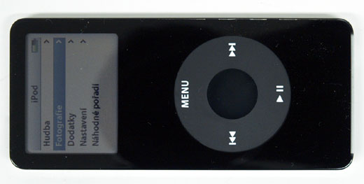 Zadní strana iPod Nano