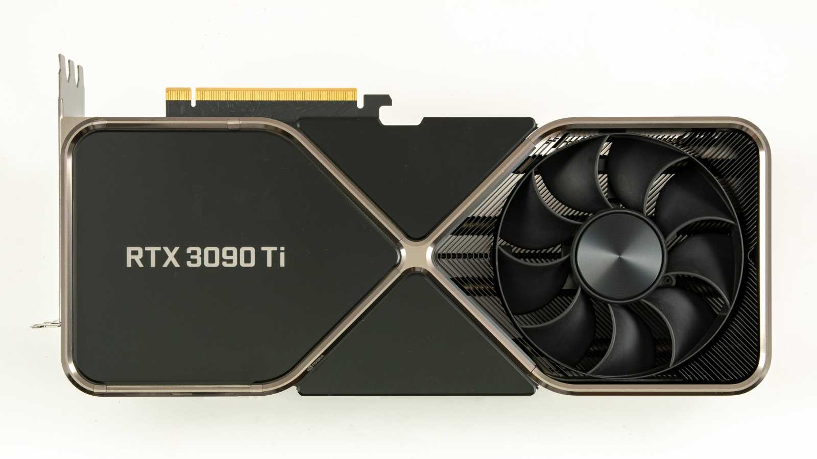 GeForce RTX 3090 Ti FE: Testy aplikačního výkonu a k čemu je také 24 GB VRAM 